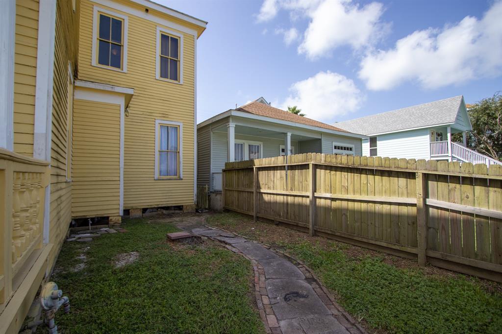 1505 2 Mechanic Street, Galveston, Texas 77550, 3 Bedrooms Bedrooms, 8 Rooms Rooms,3 BathroomsBathrooms,Single-family,For Sale,Mechanic,54993430