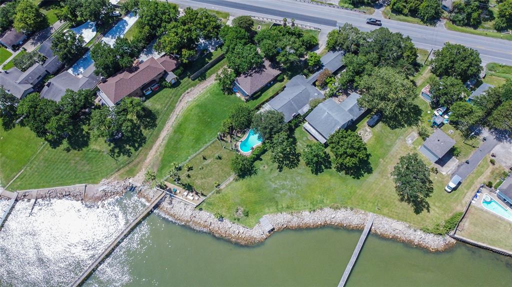 4811 2 Bayshore Drive, Bacliff, Texas 77518, 4 Bedrooms Bedrooms, 7 Rooms Rooms,3 BathroomsBathrooms,Single-family,For Sale,Bayshore,39307710