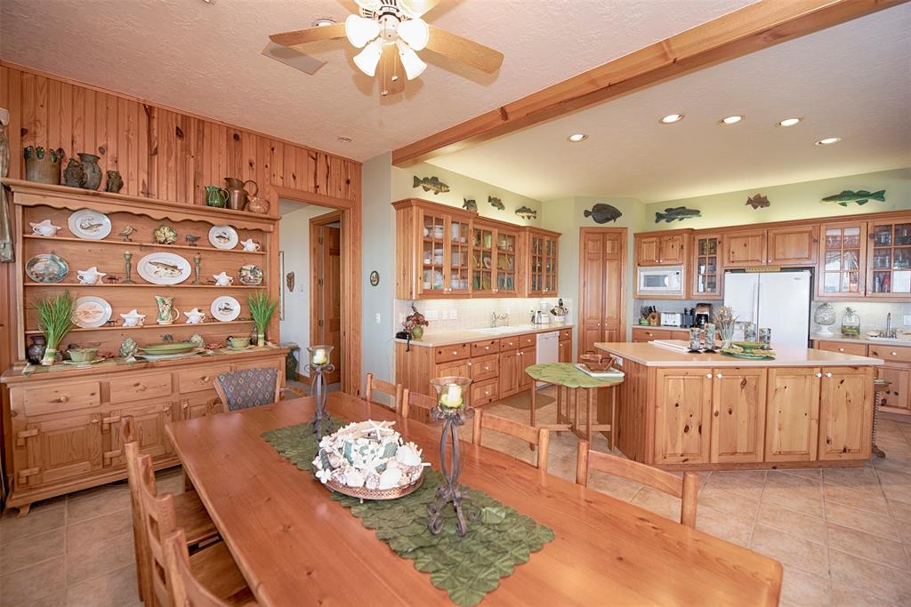 3631 2 Bayshore Drive, Bacliff, Texas 77518, 5 Bedrooms Bedrooms, 13 Rooms Rooms,4 BathroomsBathrooms,Single-family,For Sale,Bayshore,63074546