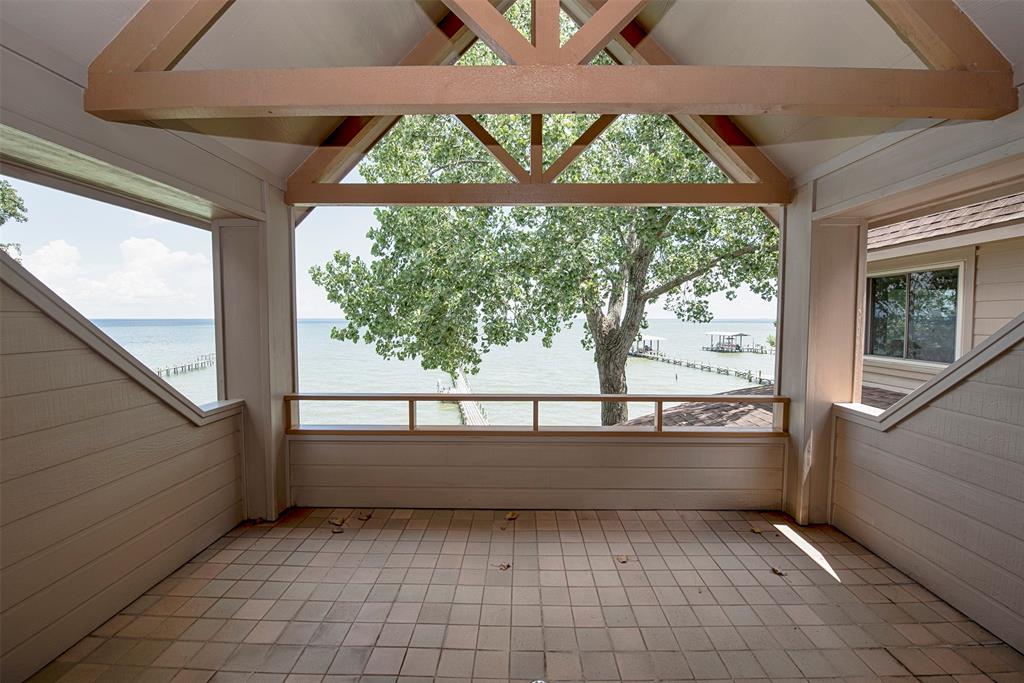 3631 2 Bayshore Drive, Bacliff, Texas 77518, 5 Bedrooms Bedrooms, 13 Rooms Rooms,4 BathroomsBathrooms,Single-family,For Sale,Bayshore,63074546