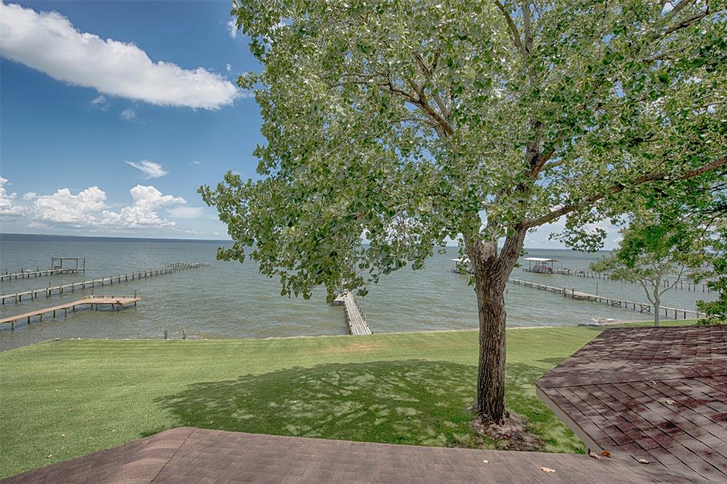 3631 2 Bayshore Drive, Bacliff, Texas 77518, 5 Bedrooms Bedrooms, 13 Rooms Rooms,4 BathroomsBathrooms,Single-family,For Sale,Bayshore,63074546