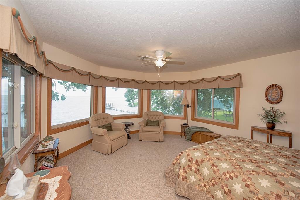 3631 2 Bayshore Drive, Bacliff, Texas 77518, 5 Bedrooms Bedrooms, 13 Rooms Rooms,4 BathroomsBathrooms,Single-family,For Sale,Bayshore,63074546