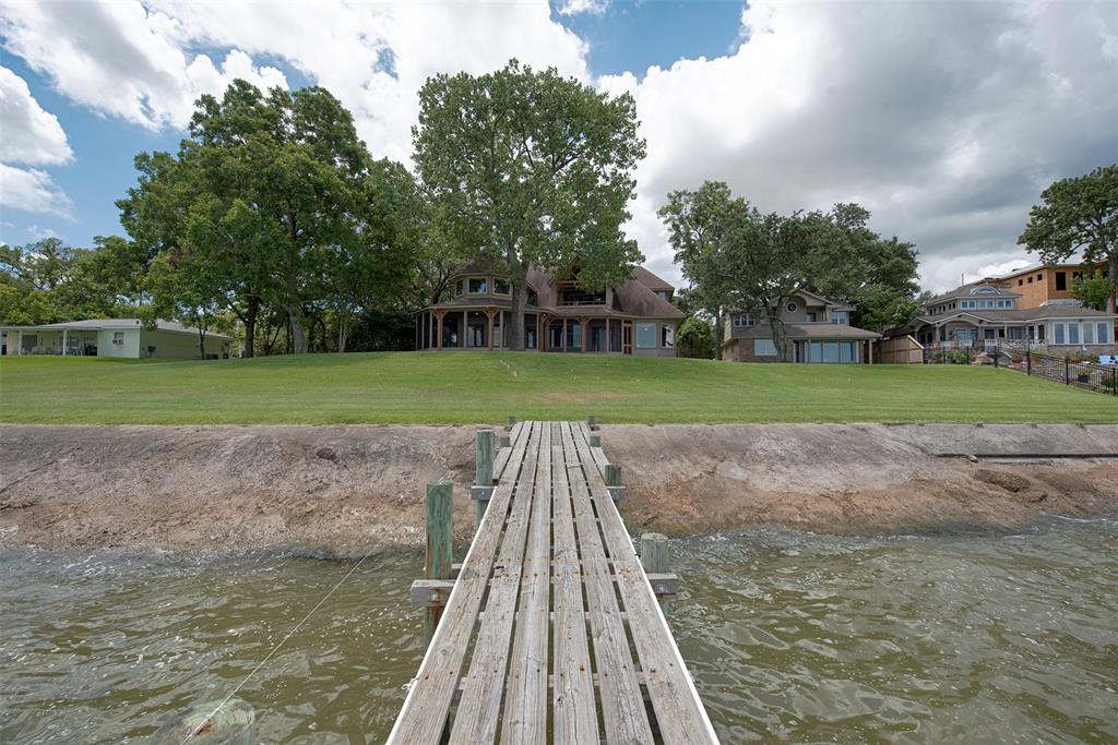 3631 2 Bayshore Drive, Bacliff, Texas 77518, 5 Bedrooms Bedrooms, 13 Rooms Rooms,4 BathroomsBathrooms,Single-family,For Sale,Bayshore,63074546