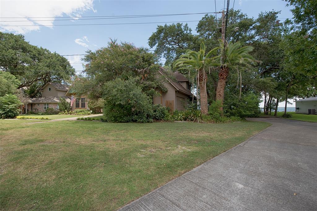 3631 2 Bayshore Drive, Bacliff, Texas 77518, 5 Bedrooms Bedrooms, 13 Rooms Rooms,4 BathroomsBathrooms,Single-family,For Sale,Bayshore,63074546