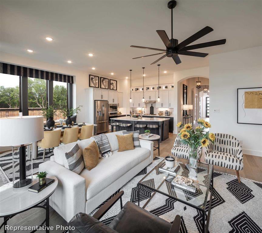 17115 1 Crimson Crest Drive, Conroe, Texas 77302, 4 Bedrooms Bedrooms, 7 Rooms Rooms,3 BathroomsBathrooms,Single-family,For Sale,Crimson Crest,82922246