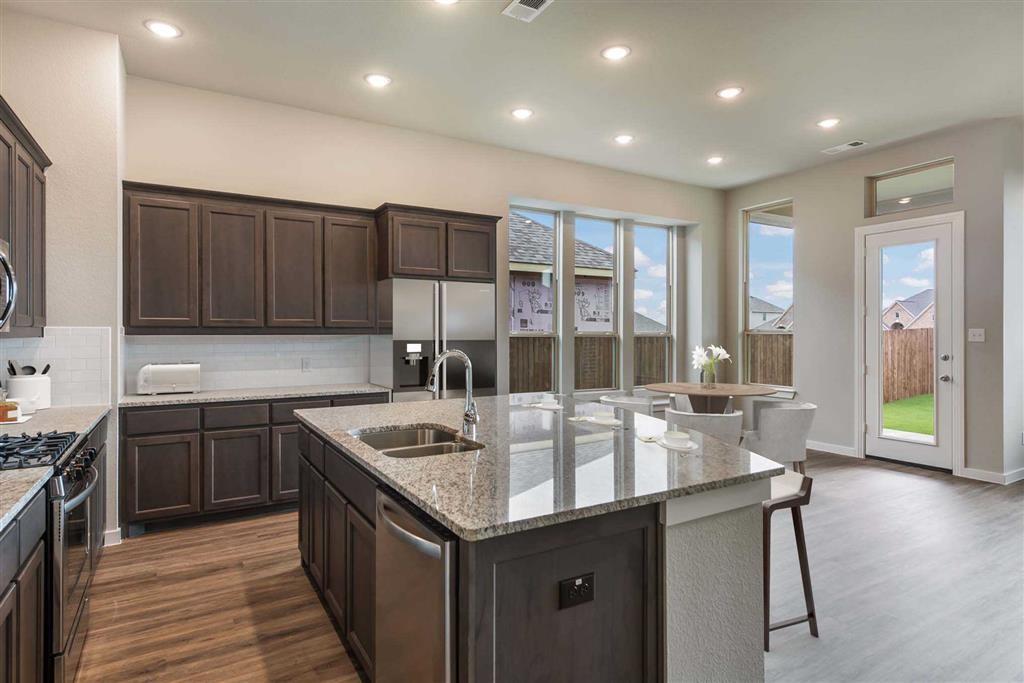 17115 1 Crimson Crest Drive, Conroe, Texas 77302, 4 Bedrooms Bedrooms, 7 Rooms Rooms,3 BathroomsBathrooms,Single-family,For Sale,Crimson Crest,82922246