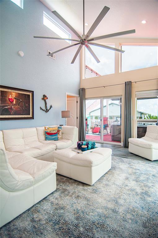 1415 2 9th Street, San Leon, Texas 77539, 2 Bedrooms Bedrooms, 5 Rooms Rooms,2 BathroomsBathrooms,Single-family,For Sale,9th,87188029