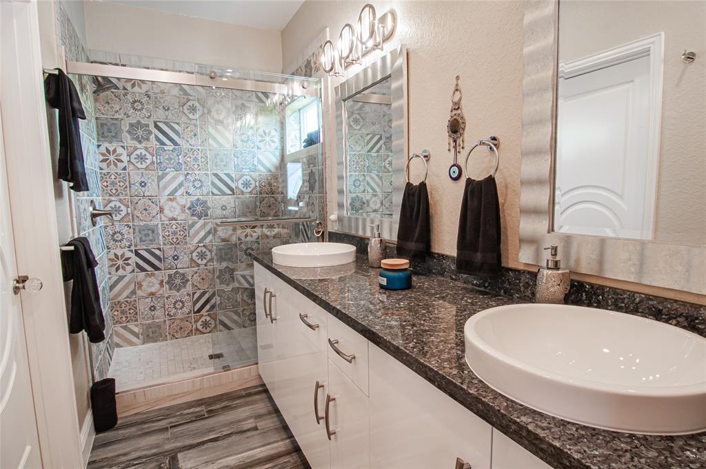1415 2 9th Street, San Leon, Texas 77539, 2 Bedrooms Bedrooms, 5 Rooms Rooms,2 BathroomsBathrooms,Single-family,For Sale,9th,87188029