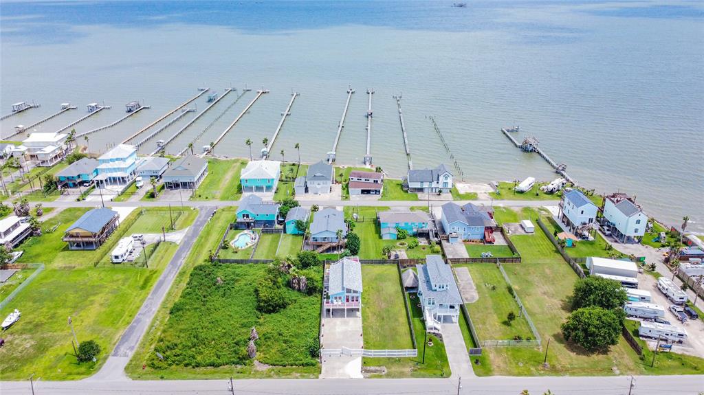1415 2 9th Street, San Leon, Texas 77539, 2 Bedrooms Bedrooms, 5 Rooms Rooms,2 BathroomsBathrooms,Single-family,For Sale,9th,87188029