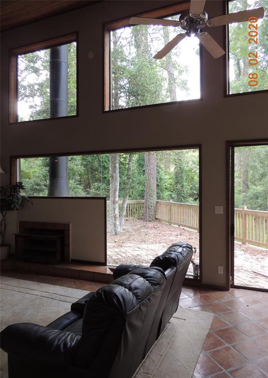 1914 1 Longmire Road, Conroe, Texas 77304, 4 Bedrooms Bedrooms, 4 Rooms Rooms,3 BathroomsBathrooms,Single-family,For Sale,Longmire,70908431
