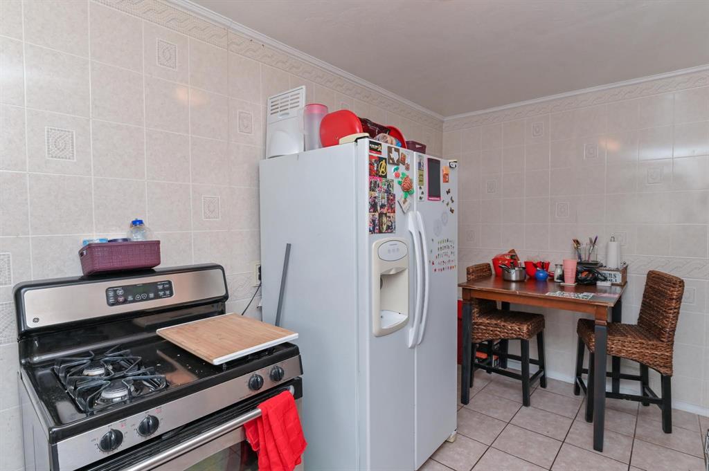 5033 2 Polk Street, Houston, Texas 77023, 1 Bedroom Bedrooms, ,1 BathroomBathrooms,Multi-family,For Sale,Polk,72435578