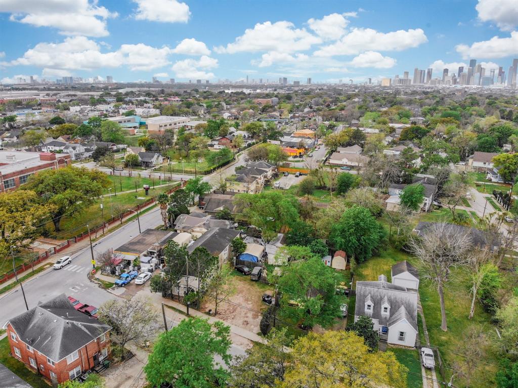 5033 2 Polk Street, Houston, Texas 77023, 1 Bedroom Bedrooms, ,1 BathroomBathrooms,Multi-family,For Sale,Polk,72435578