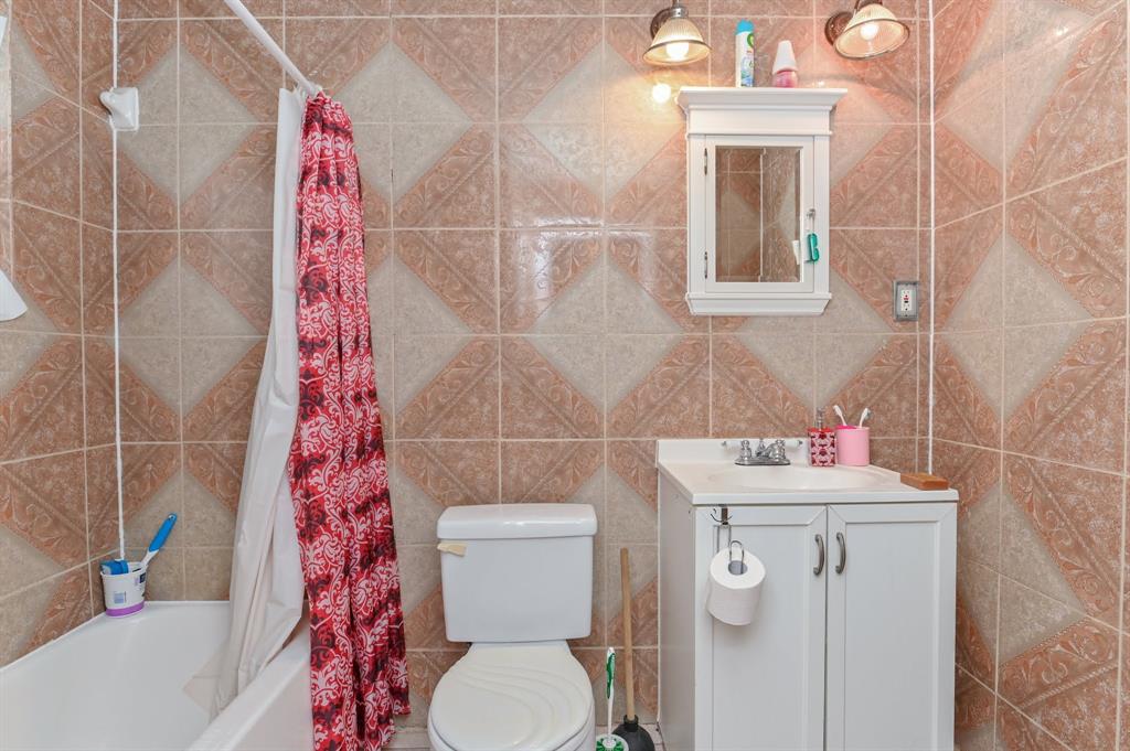 5033 2 Polk Street, Houston, Texas 77023, 1 Bedroom Bedrooms, ,1 BathroomBathrooms,Multi-family,For Sale,Polk,72435578
