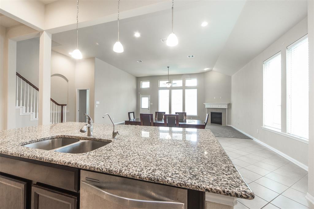 315 2 Lockridge Hill Lane, Richmond, Texas 77469, 4 Bedrooms Bedrooms, 5 Rooms Rooms,3 BathroomsBathrooms,Single-family,For Sale,Lockridge Hill,80971772