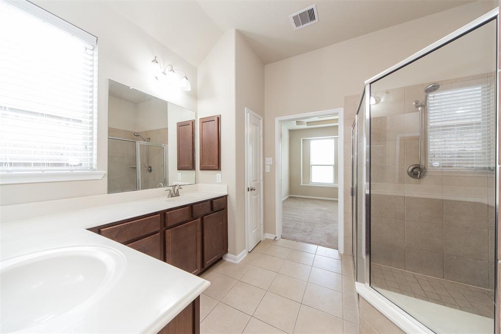 315 2 Lockridge Hill Lane, Richmond, Texas 77469, 4 Bedrooms Bedrooms, 5 Rooms Rooms,3 BathroomsBathrooms,Single-family,For Sale,Lockridge Hill,80971772