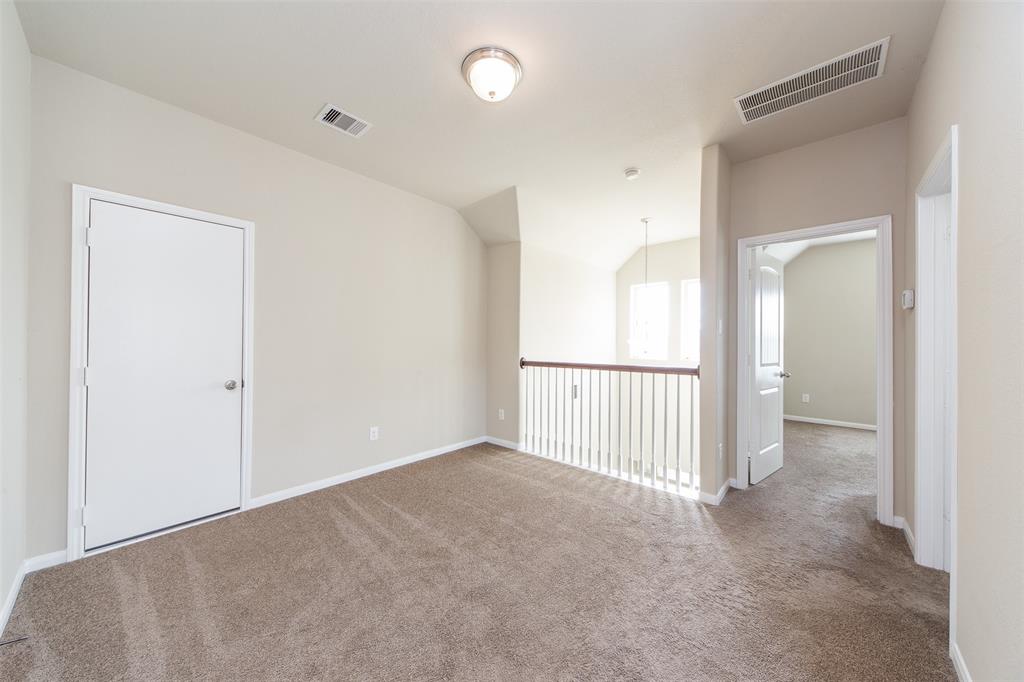 315 2 Lockridge Hill Lane, Richmond, Texas 77469, 4 Bedrooms Bedrooms, 5 Rooms Rooms,3 BathroomsBathrooms,Single-family,For Sale,Lockridge Hill,80971772
