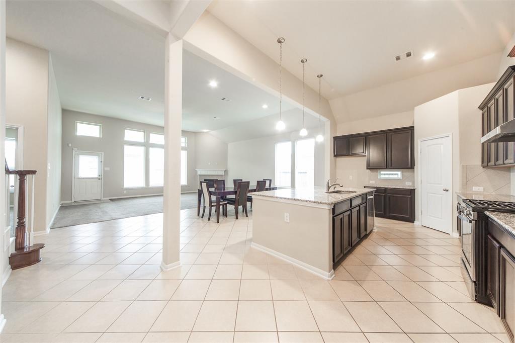 315 2 Lockridge Hill Lane, Richmond, Texas 77469, 4 Bedrooms Bedrooms, 5 Rooms Rooms,3 BathroomsBathrooms,Single-family,For Sale,Lockridge Hill,80971772