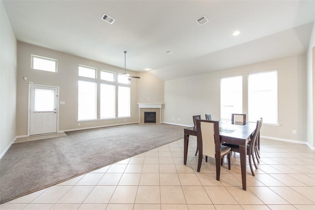 315 2 Lockridge Hill Lane, Richmond, Texas 77469, 4 Bedrooms Bedrooms, 5 Rooms Rooms,3 BathroomsBathrooms,Single-family,For Sale,Lockridge Hill,80971772