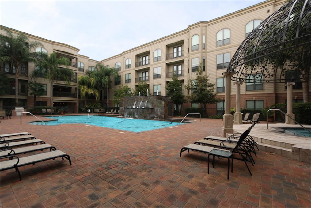 2299 Lone Star, Sugar Land, Texas 77479, 2 Bedrooms Bedrooms, 5 Rooms Rooms,2 BathroomsBathrooms,Mid/hi-rise Condo,For Sale,CITY PLAZA AT TOWN SQUARE,Lone Star,79951151