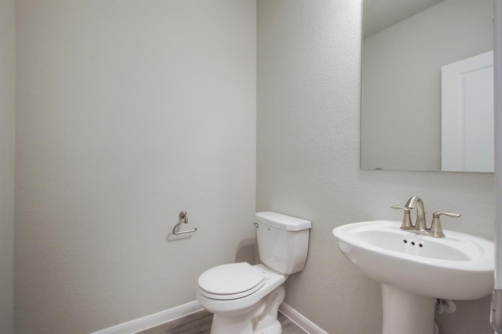 127 2 Winged Elm Court, Willis, Texas 77318, 3 Bedrooms Bedrooms, 8 Rooms Rooms,2 BathroomsBathrooms,Single-family,For Sale,Winged Elm,71567434