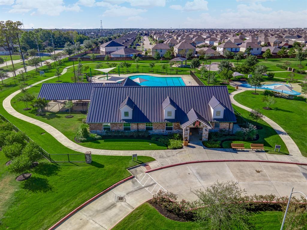 3207 2 Etring Lane, Katy, Texas 77493, 4 Bedrooms Bedrooms, 14 Rooms Rooms,3 BathroomsBathrooms,Single-family,For Sale,Etring,29084162