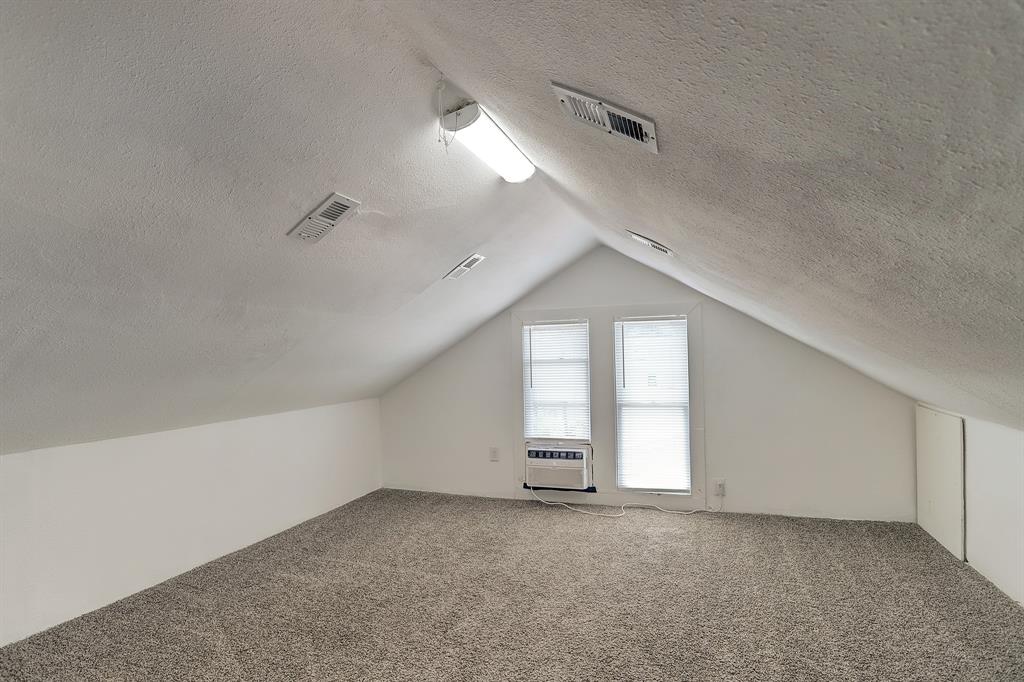 3411 1.5 Bernardo De Galvez, Galveston, Texas 77550, 3 Bedrooms Bedrooms, 3 Rooms Rooms,2 BathroomsBathrooms,Single-family,For Sale,Bernardo De Galvez,84083682