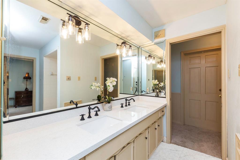 6803 2 Shady Lane, Fulshear, Texas 77406, 4 Bedrooms Bedrooms, 10 Rooms Rooms,3 BathroomsBathrooms,Single-family,For Sale,Shady,85133866
