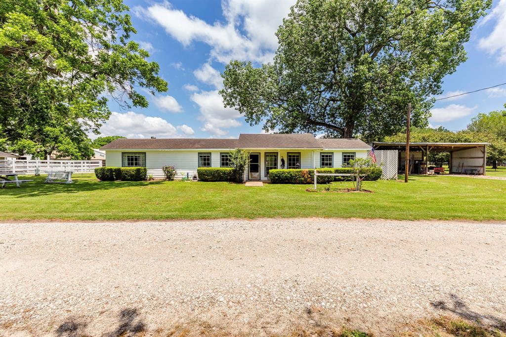 6803 2 Shady Lane, Fulshear, Texas 77406, 4 Bedrooms Bedrooms, 10 Rooms Rooms,3 BathroomsBathrooms,Single-family,For Sale,Shady,85133866