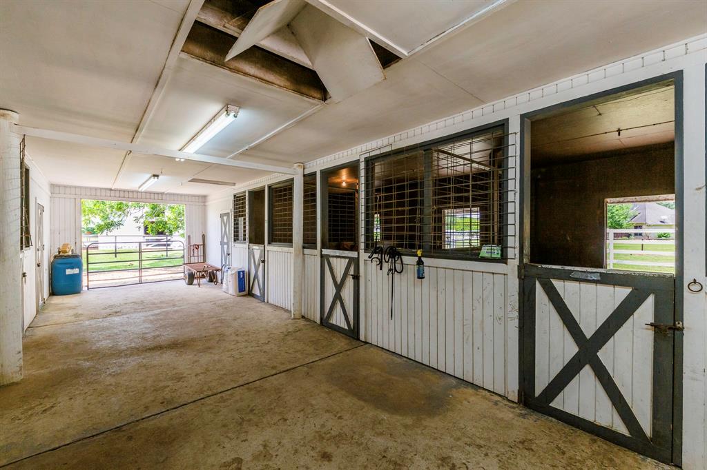 6803 2 Shady Lane, Fulshear, Texas 77406, 4 Bedrooms Bedrooms, 10 Rooms Rooms,3 BathroomsBathrooms,Single-family,For Sale,Shady,85133866