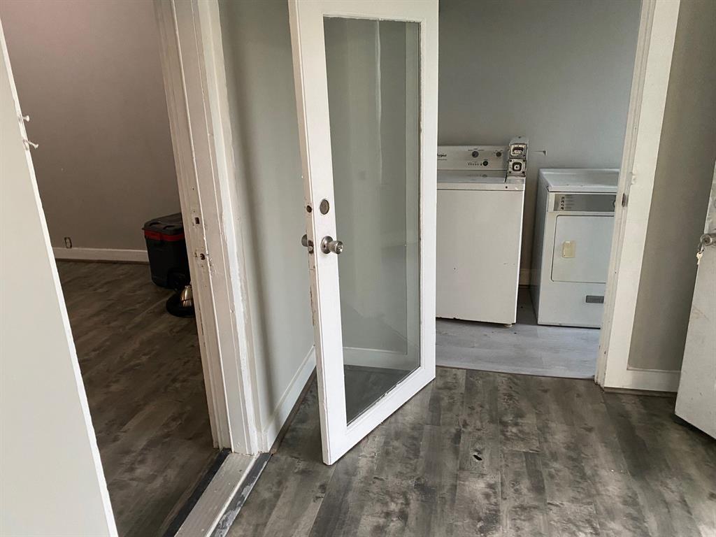 1321 1 35th Street, Galveston, Texas 77550, 1 Bedroom Bedrooms, ,1 BathroomBathrooms,Multi-family,For Sale,35th,53175604