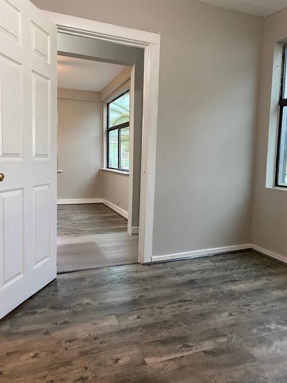1321 1 35th Street, Galveston, Texas 77550, 1 Bedroom Bedrooms, ,1 BathroomBathrooms,Multi-family,For Sale,35th,53175604