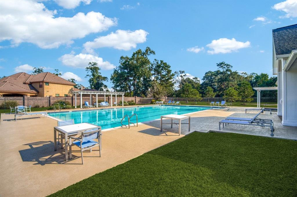 24806 2 Trull Brook Lane, Spring, Texas 77389, 5 Bedrooms Bedrooms, 11 Rooms Rooms,5 BathroomsBathrooms,Single-family,For Sale,Trull Brook,69131952