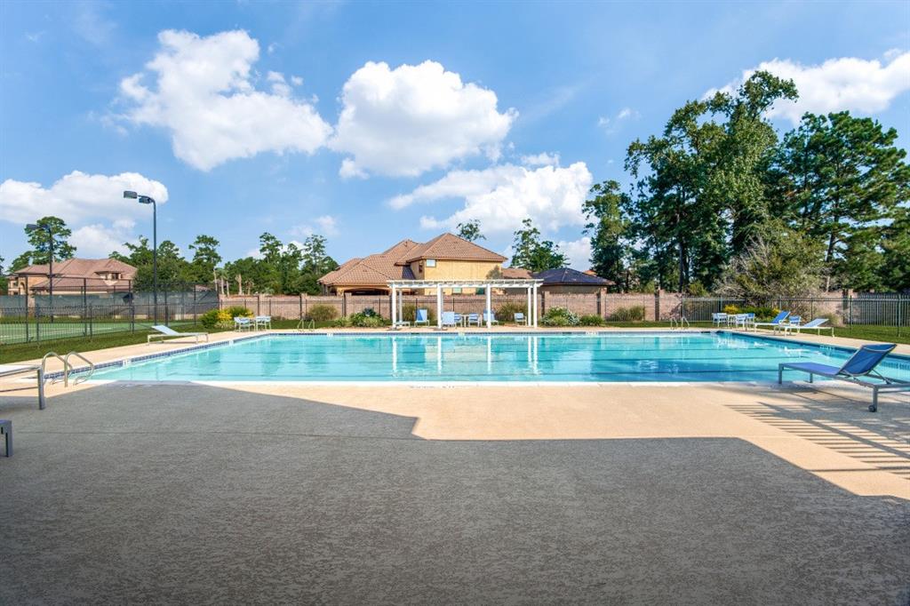 24806 2 Trull Brook Lane, Spring, Texas 77389, 5 Bedrooms Bedrooms, 11 Rooms Rooms,5 BathroomsBathrooms,Single-family,For Sale,Trull Brook,69131952