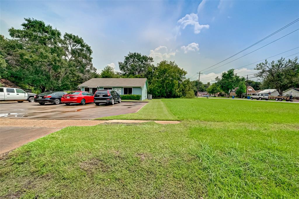 1125 1 8th Street, Rosenberg, Texas 77471, 3 Bedrooms Bedrooms, 4 Rooms Rooms,2 BathroomsBathrooms,Single-family,For Sale,8th,14733046