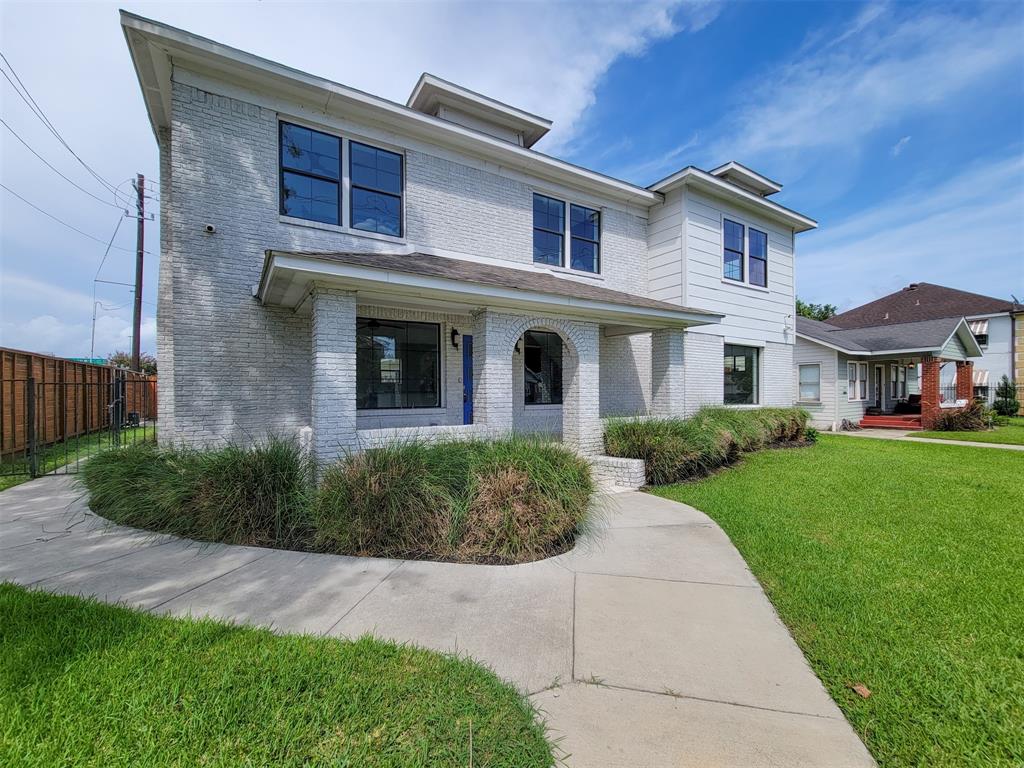 2201 2 Ruth Street, Houston, Texas 77004, 5 Bedrooms Bedrooms, 5 Rooms Rooms,4 BathroomsBathrooms,Single-family,For Sale,Ruth,47534440