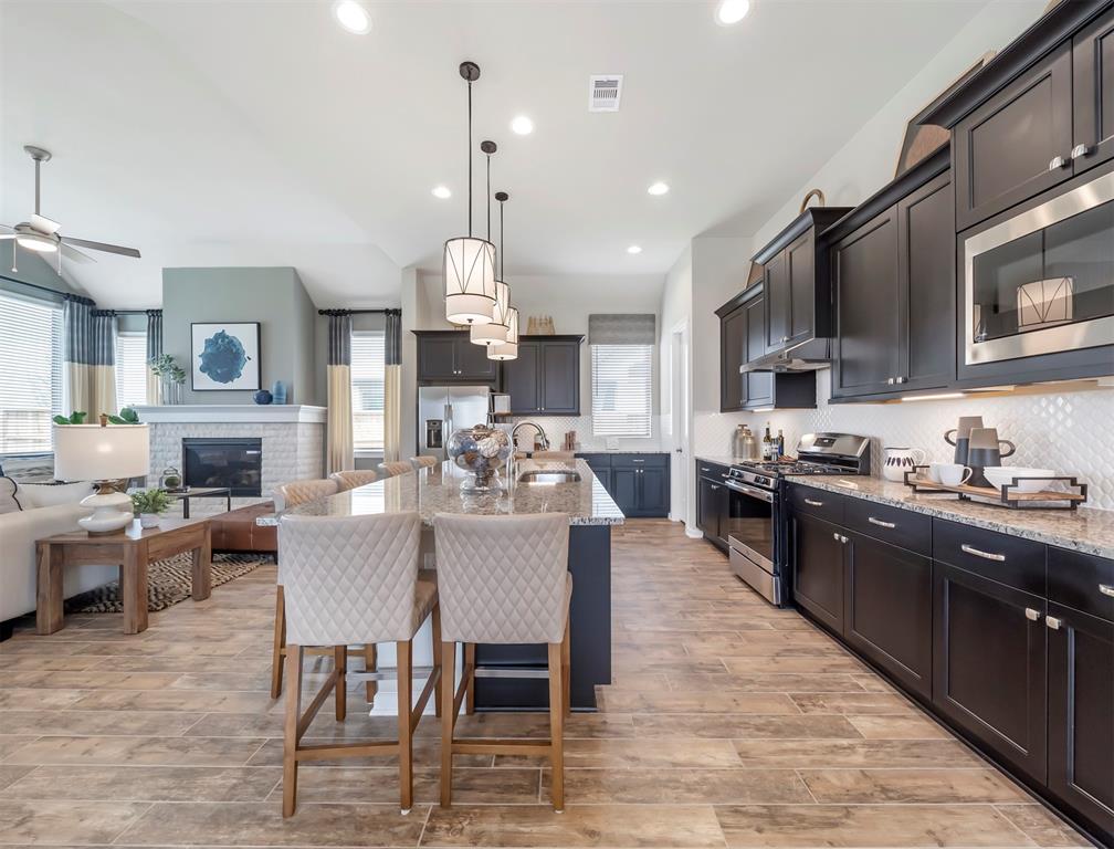7829 1 Charter Hill Drive, Magnolia, Texas 77354, 4 Bedrooms Bedrooms, 6 Rooms Rooms,3 BathroomsBathrooms,Single-family,For Sale,Charter Hill,85399420