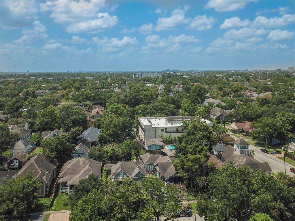 1333 1.5 Yale Street, Houston, Texas 77008, 4 Bedrooms Bedrooms, 4 Rooms Rooms,2 BathroomsBathrooms,Single-family,For Sale,Yale,25480415