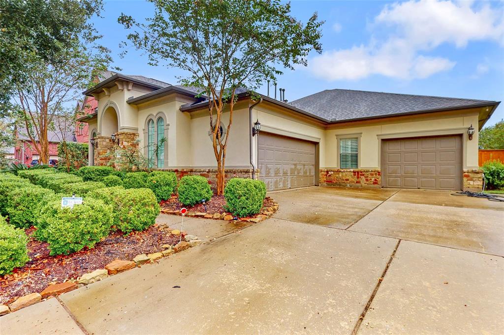 4739 1 BURCLARE Court, Sugar Land, Texas 77479, 5 Bedrooms Bedrooms, 10 Rooms Rooms,3 BathroomsBathrooms,Single-family,For Sale,BURCLARE,44562646