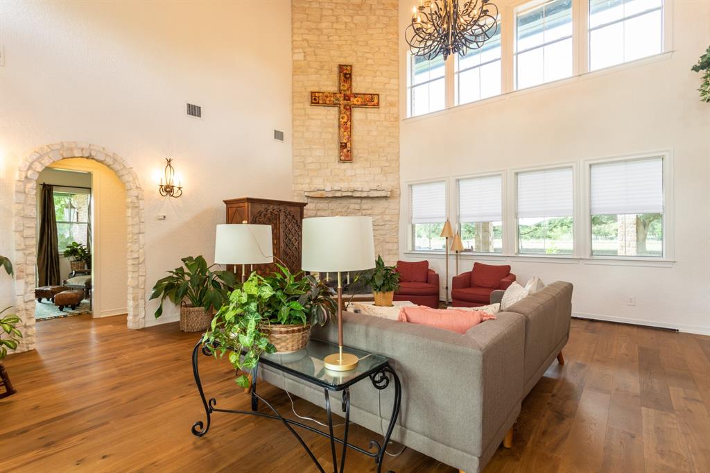 6935 2 Bois D Arc Lane, Fulshear, Texas 77406, 3 Bedrooms Bedrooms, 10 Rooms Rooms,3 BathroomsBathrooms,Country Homes/acreage,For Sale,Bois D Arc,76352831