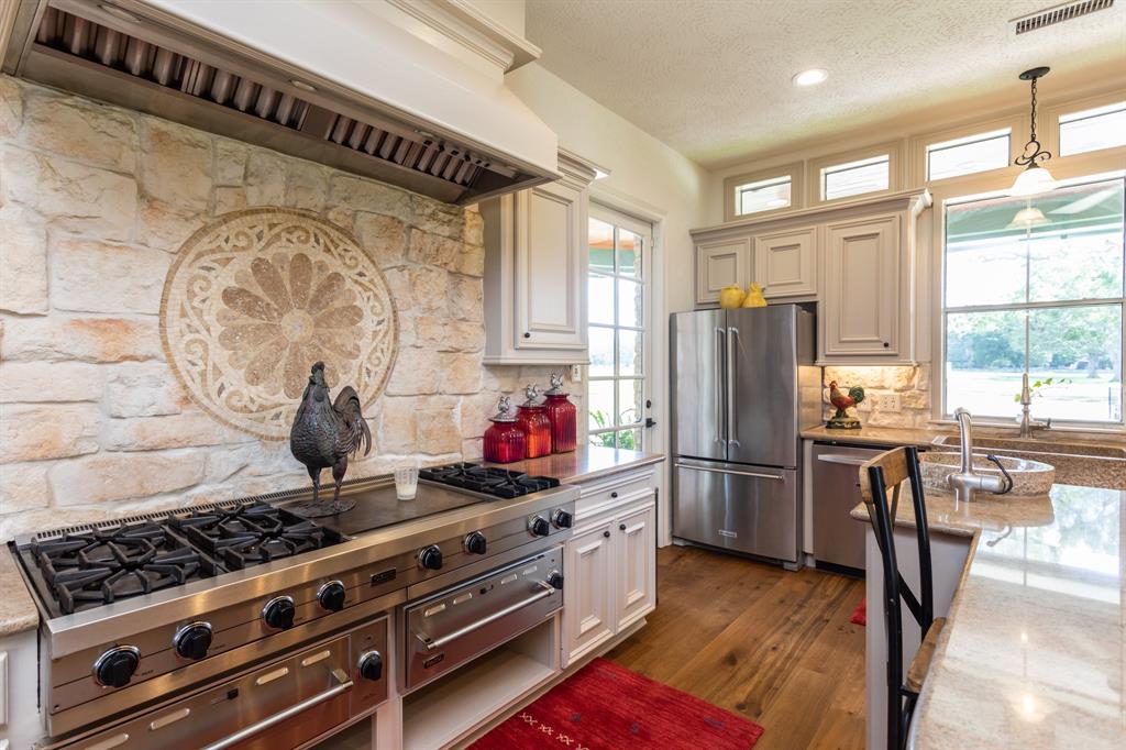 6935 2 Bois D Arc Lane, Fulshear, Texas 77406, 3 Bedrooms Bedrooms, 10 Rooms Rooms,3 BathroomsBathrooms,Country Homes/acreage,For Sale,Bois D Arc,76352831