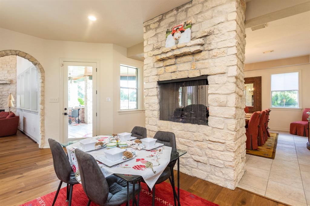6935 2 Bois D Arc Lane, Fulshear, Texas 77406, 3 Bedrooms Bedrooms, 10 Rooms Rooms,3 BathroomsBathrooms,Country Homes/acreage,For Sale,Bois D Arc,76352831