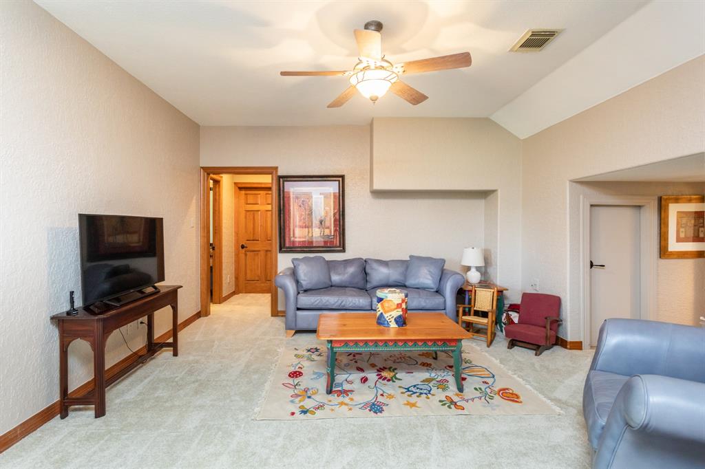 6935 2 Bois D Arc Lane, Fulshear, Texas 77406, 3 Bedrooms Bedrooms, 10 Rooms Rooms,3 BathroomsBathrooms,Country Homes/acreage,For Sale,Bois D Arc,76352831