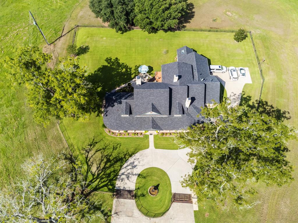 6935 2 Bois D Arc Lane, Fulshear, Texas 77406, 3 Bedrooms Bedrooms, 10 Rooms Rooms,3 BathroomsBathrooms,Country Homes/acreage,For Sale,Bois D Arc,76352831