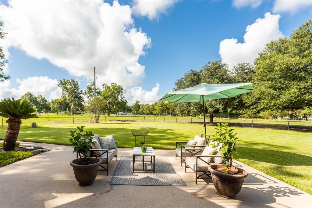 6935 2 Bois D Arc Lane, Fulshear, Texas 77406, 3 Bedrooms Bedrooms, 10 Rooms Rooms,3 BathroomsBathrooms,Country Homes/acreage,For Sale,Bois D Arc,76352831