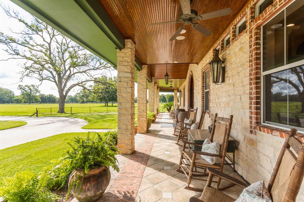 6935 2 Bois D Arc Lane, Fulshear, Texas 77406, 3 Bedrooms Bedrooms, 10 Rooms Rooms,3 BathroomsBathrooms,Country Homes/acreage,For Sale,Bois D Arc,76352831