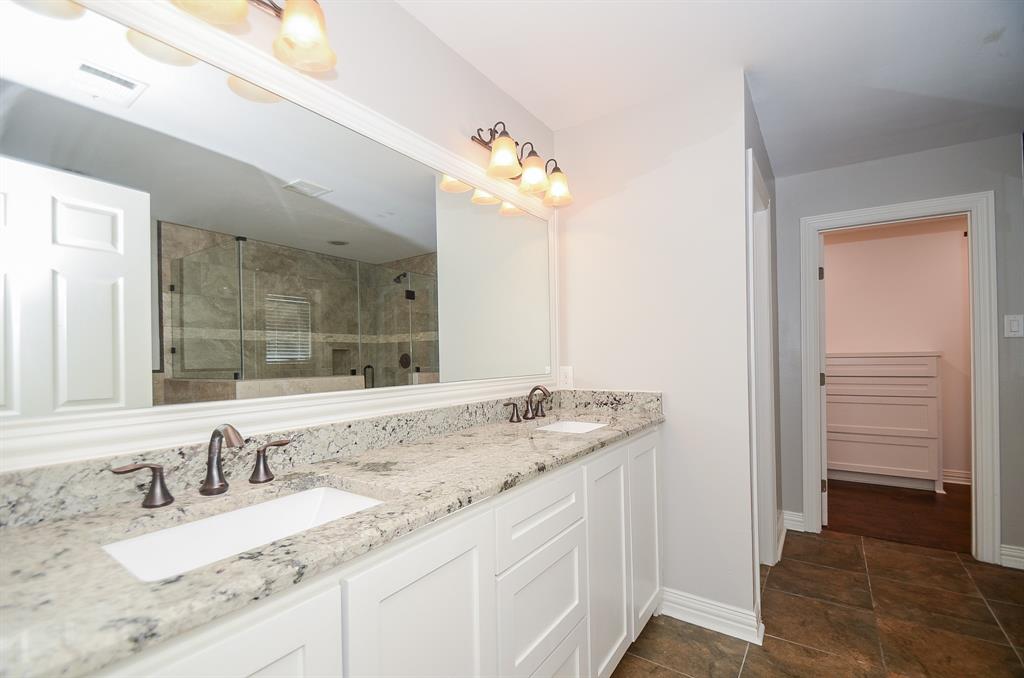 1110 2 ENID Street, Houston, Texas 77009, 6 Bedrooms Bedrooms, 17 Rooms Rooms,4 BathroomsBathrooms,Single-family,For Sale,ENID,61152330