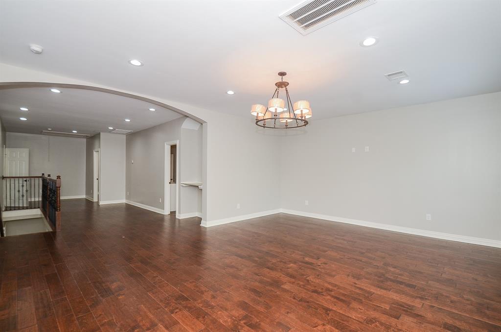 1110 2 ENID Street, Houston, Texas 77009, 6 Bedrooms Bedrooms, 17 Rooms Rooms,4 BathroomsBathrooms,Single-family,For Sale,ENID,61152330