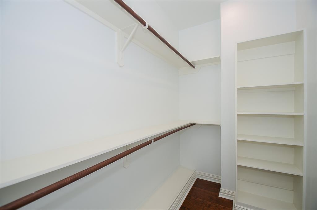 1110 2 ENID Street, Houston, Texas 77009, 6 Bedrooms Bedrooms, 17 Rooms Rooms,4 BathroomsBathrooms,Single-family,For Sale,ENID,61152330