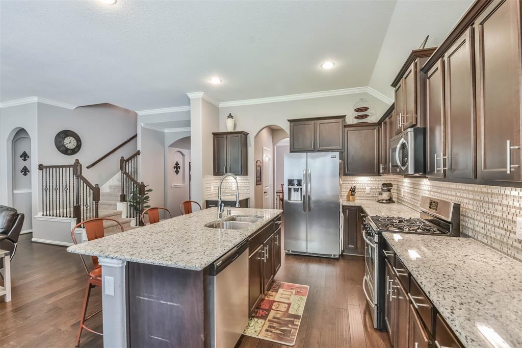 151 2 Capriccio Lane, Montgomery, Texas 77316, 5 Bedrooms Bedrooms, 9 Rooms Rooms,4 BathroomsBathrooms,Single-family,For Sale,Capriccio,69928600