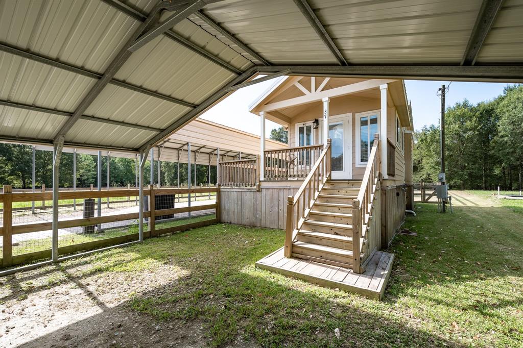 37 Davis Hill
